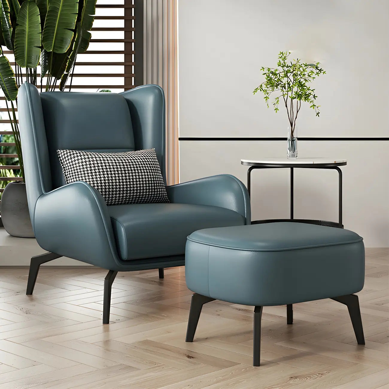 Fauteuil d'appoint moderne en cuir beige avec un coussin