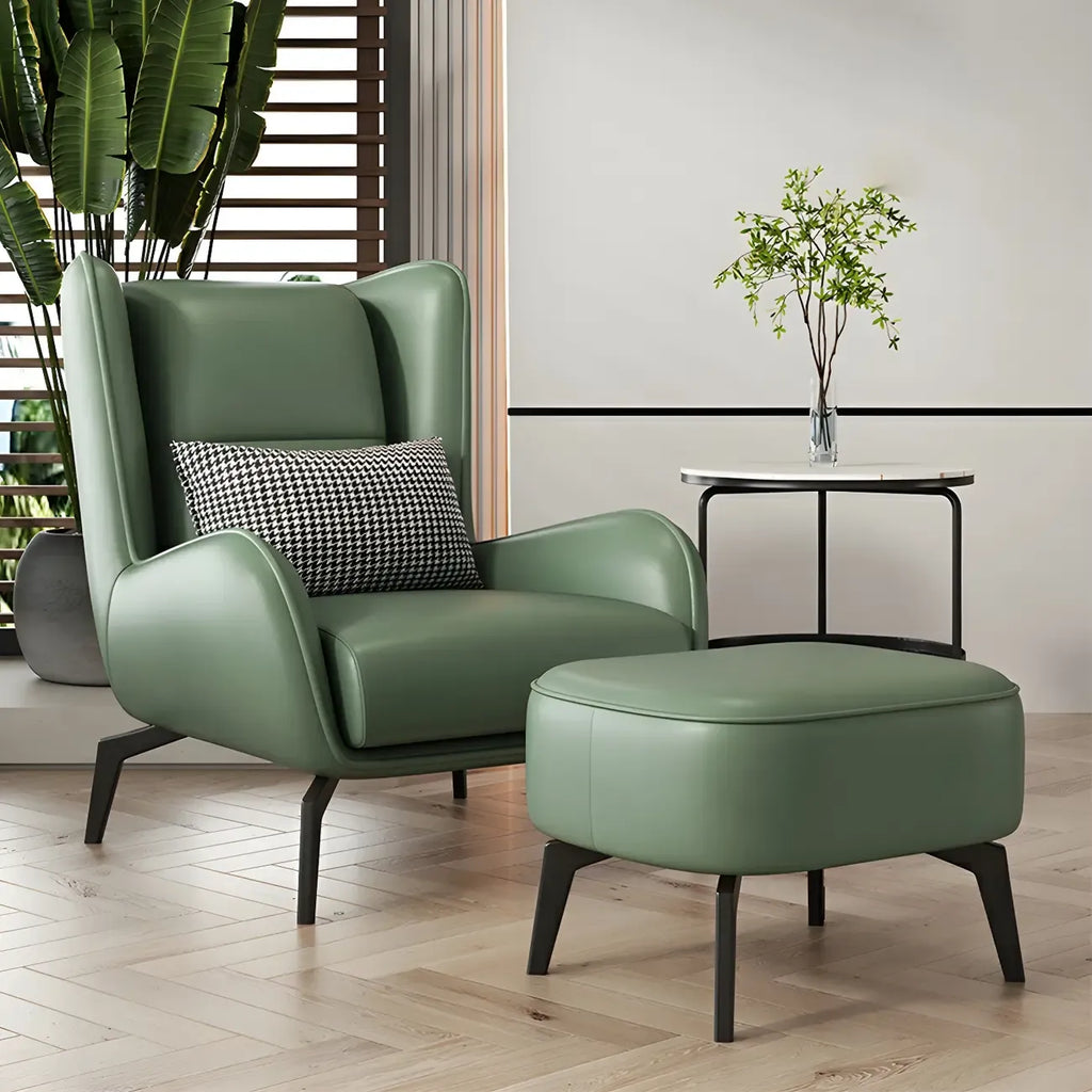 Fauteuil d'appoint moderne en cuir beige avec un coussin