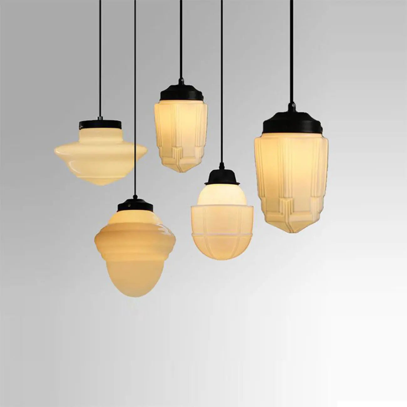 Suspension LED moderne en verre dépoli, couleur noisette, pour chevet.