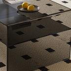 Table basse rectangulaire noire moderne au design transparent