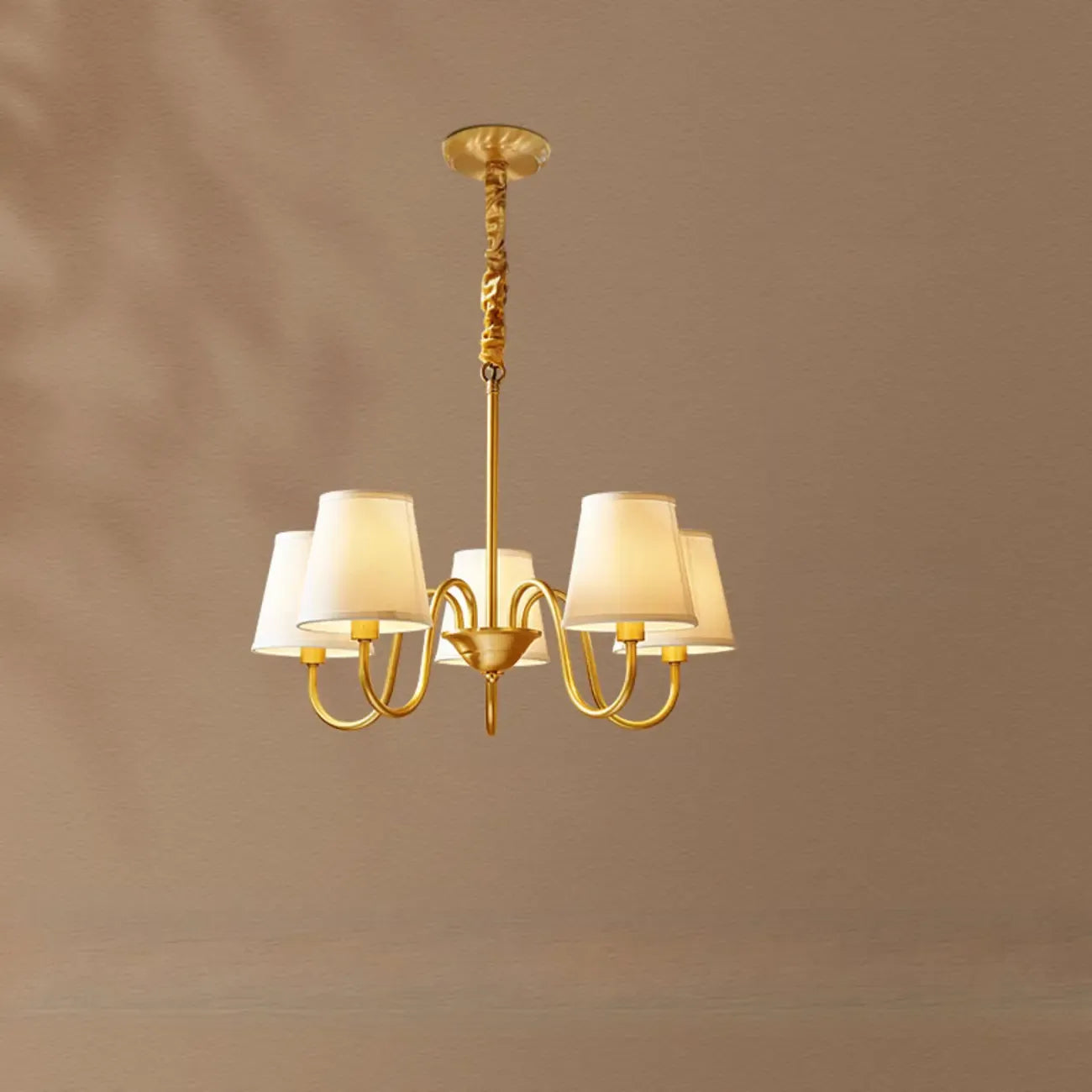 Lustre suspendu moderne et élégant à hauteur réglable