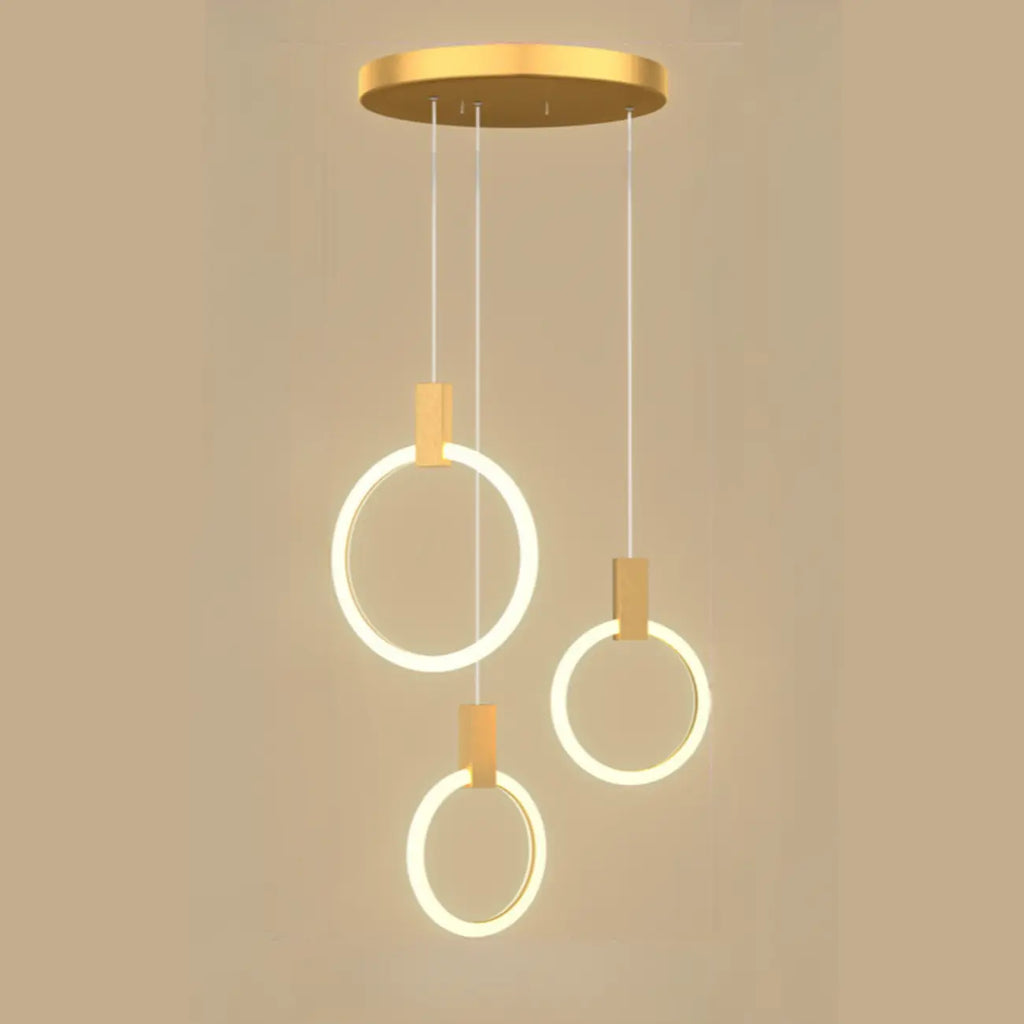 Suspension LED dorée personnalisable pour escalier