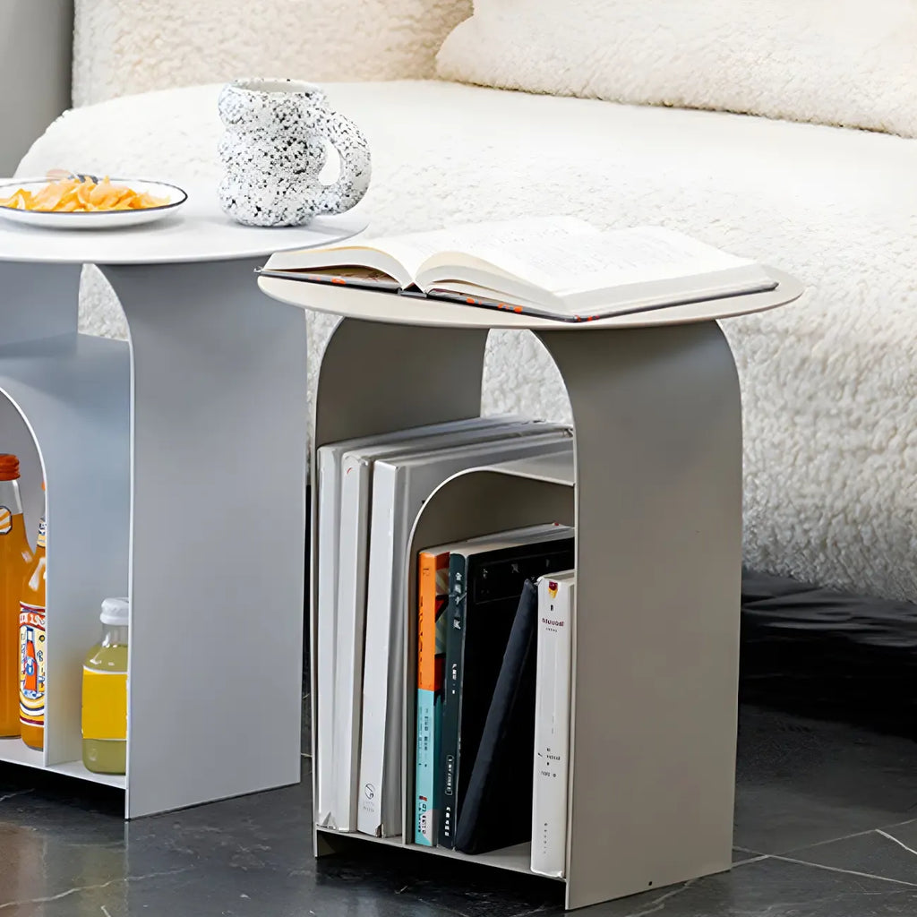 Table de chevet industrielle étroite en métal blanc avec plateau rond