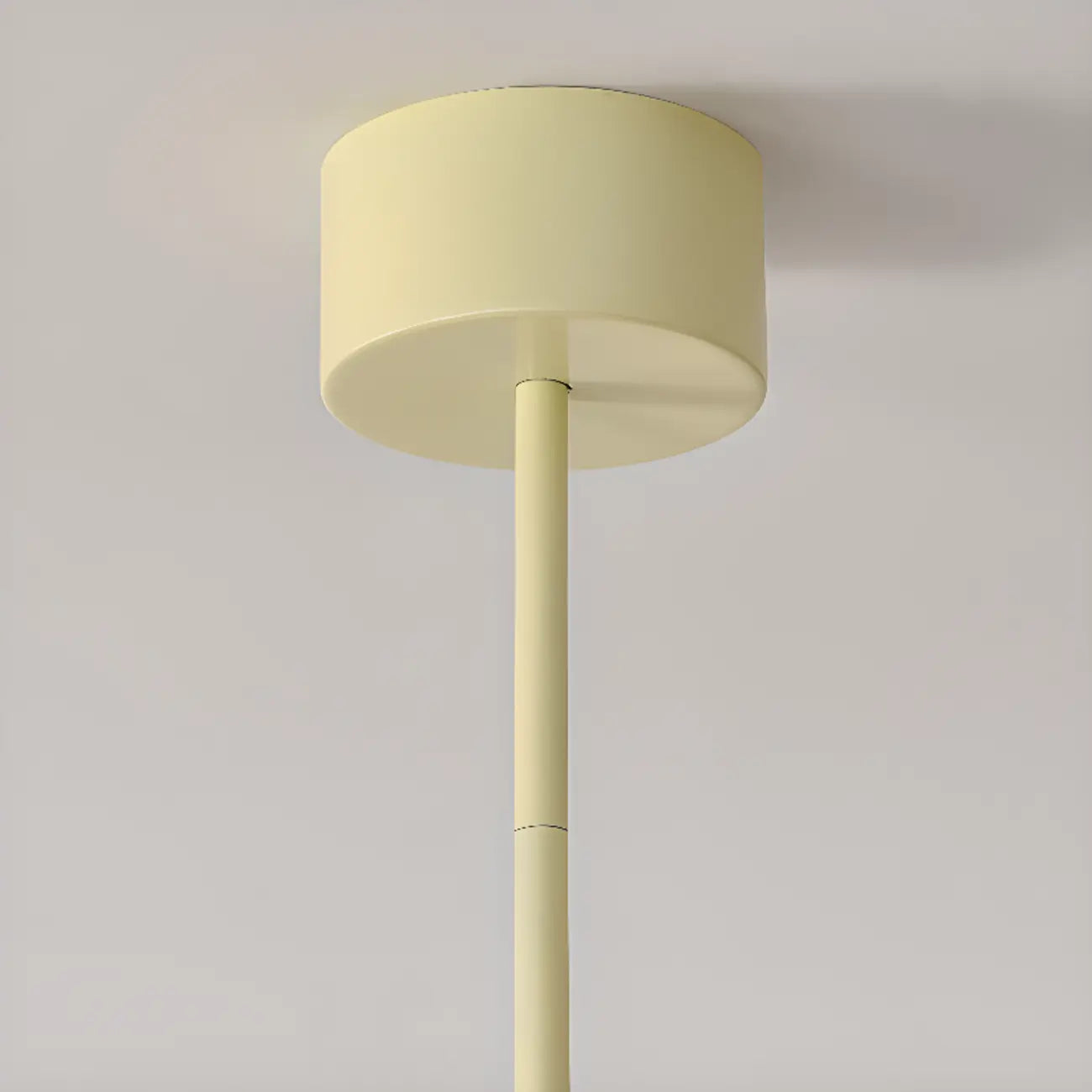 Lampadario moderno a 8 luci con globo in vetro e design regolabile