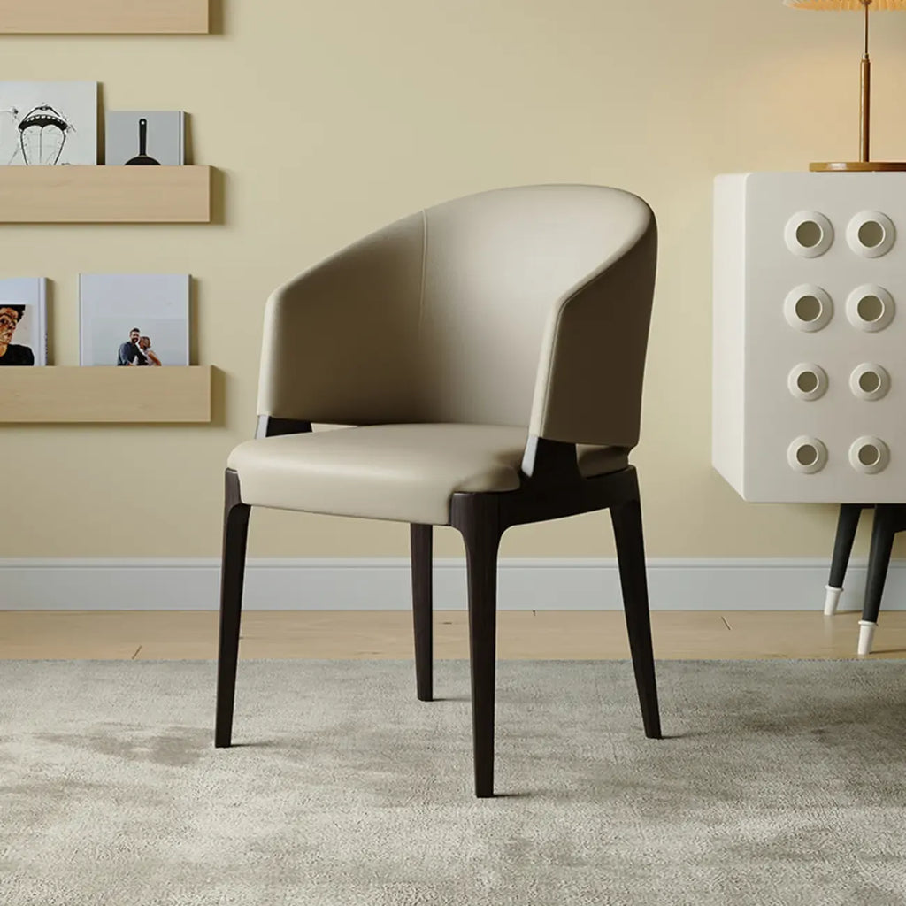 Chaise de salle à manger contemporaine en similicuir avec accoudoirs inclinés