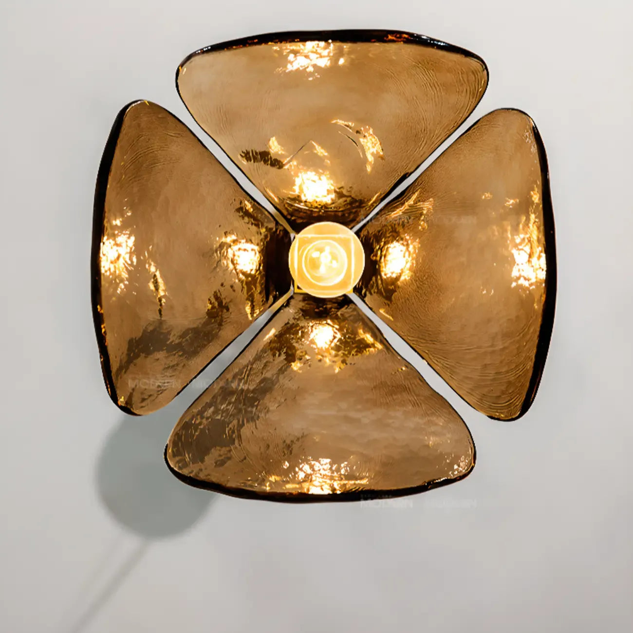 Suspension moderne en pétales de verre doré pour salon
