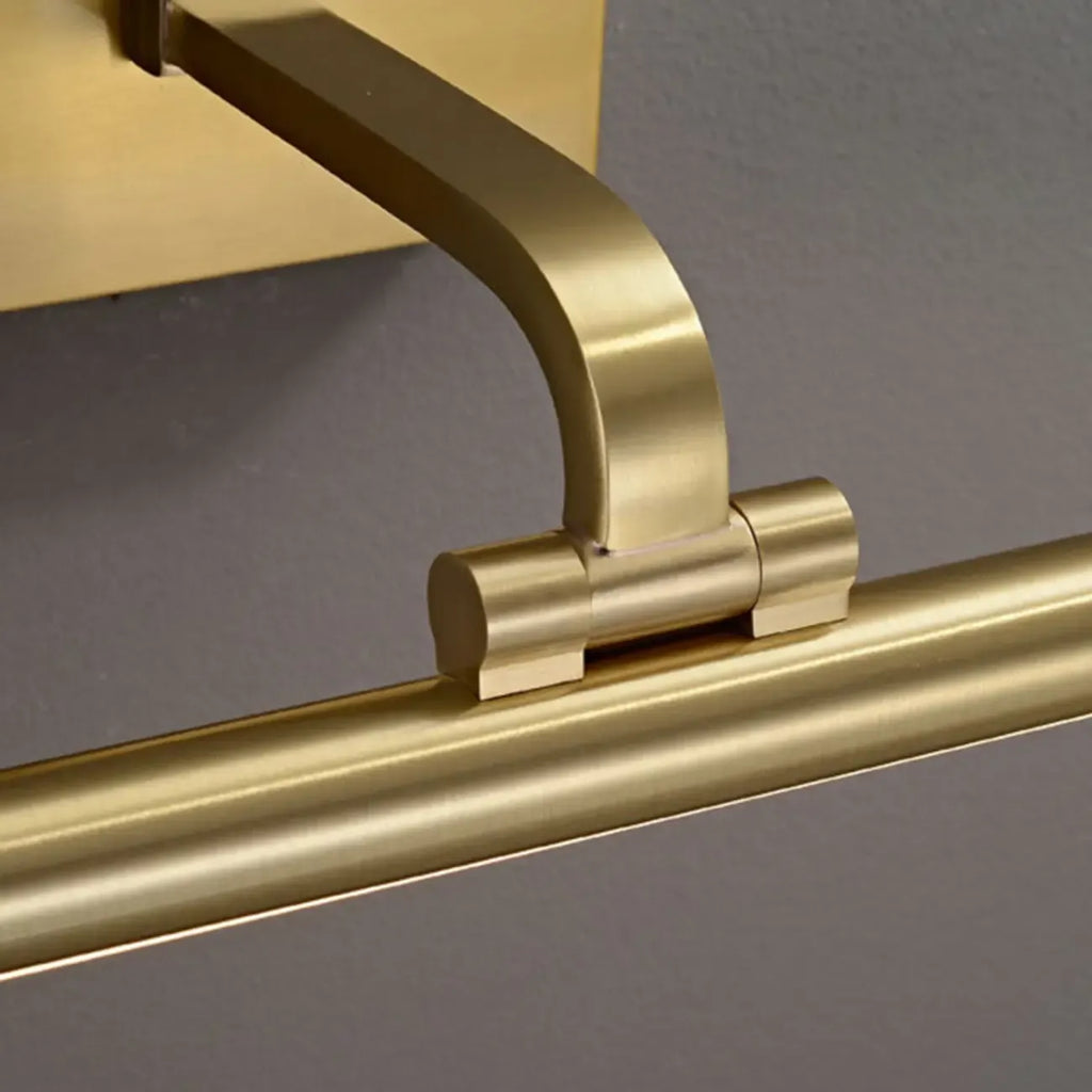 Applique murale linéaire dorée pour salle de bain au-dessus du miroir