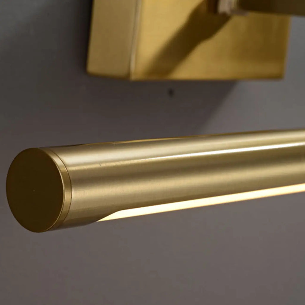Applique murale linéaire dorée pour salle de bain au-dessus du miroir