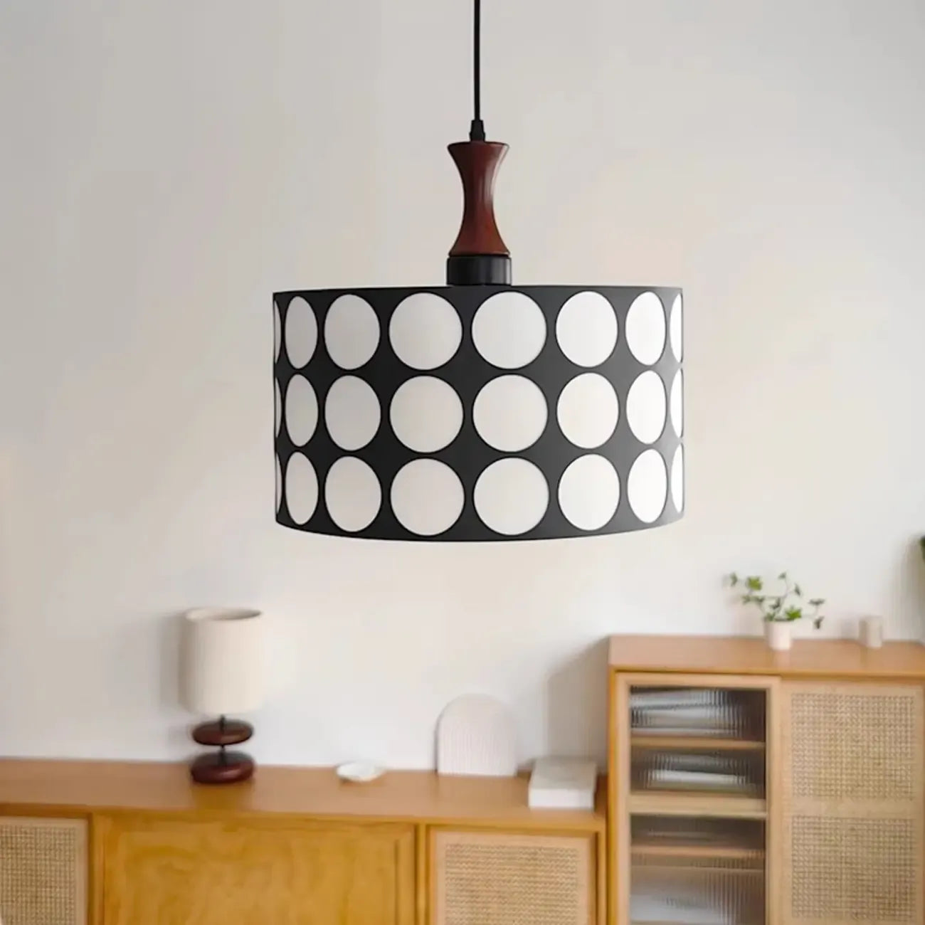 Suspension ronde noire et blanche de style français pour salon