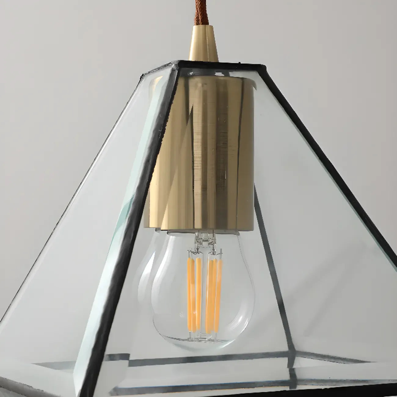 Suspension moderne en verre en forme de diamant pour salon