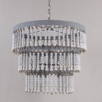 Lampadario a 3 livelli con perline in legno bianco e design elegante