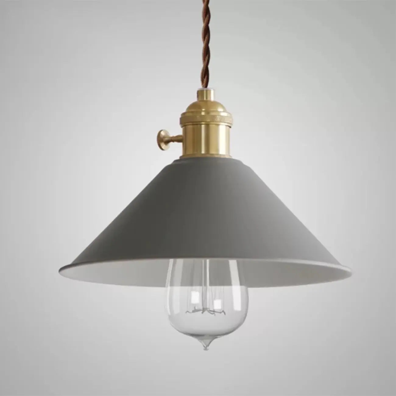 Suspension conique en aluminium gris industriel pour salle à manger