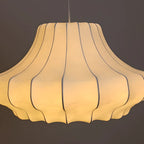 Suspension lanterne design en tissu blanc pour la décoration intérieure