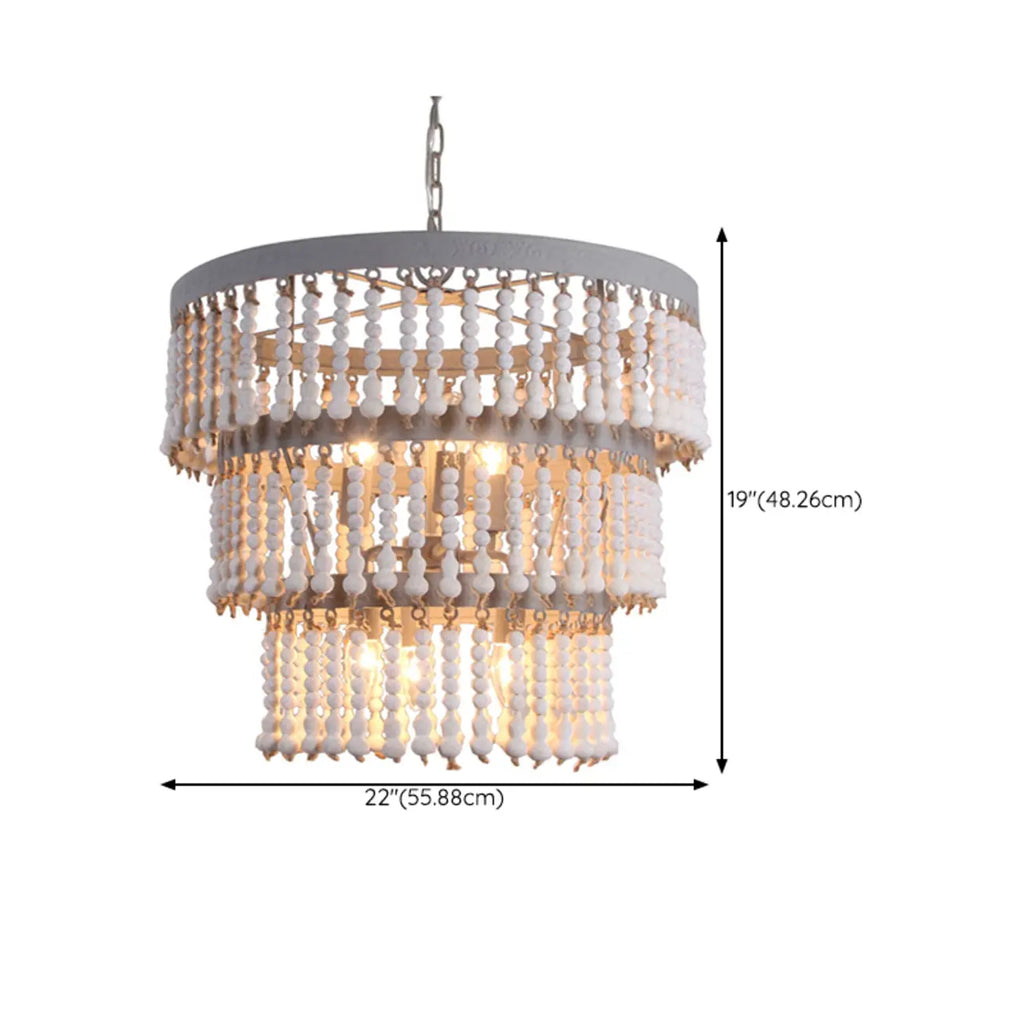 Lampadario a 3 livelli con perline in legno bianco e design elegante
