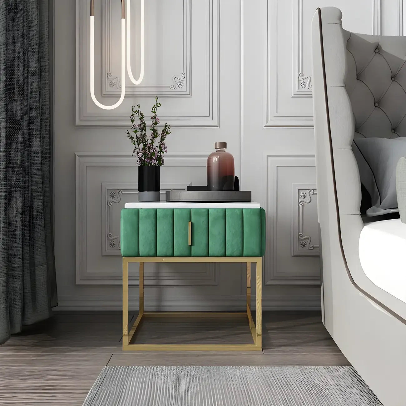 Table de chevet glamour en marbre véritable avec tiroirs et piètement en métal