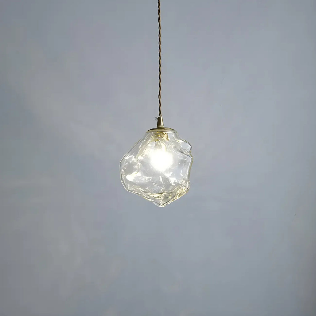 Suspension moderne en cristal ambré irrégulier pour la décoration intérieure