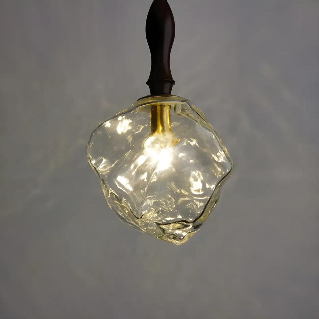 Suspension moderne en cristal ambré irrégulier pour la décoration intérieure