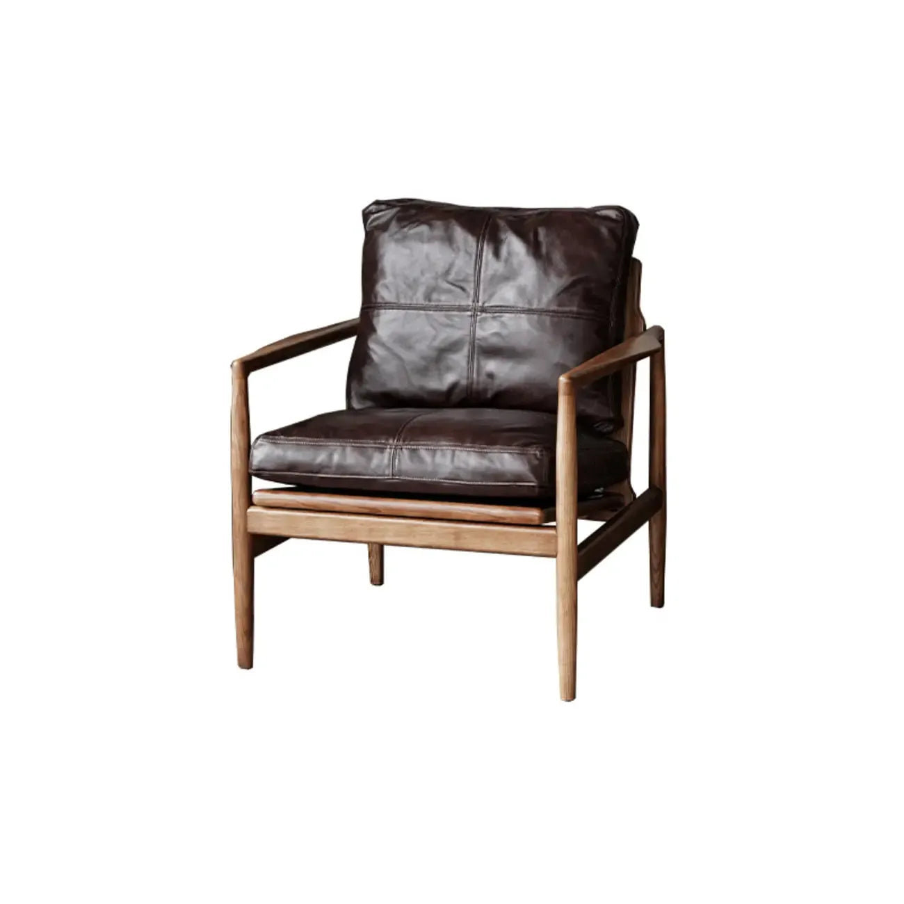 Fauteuil en cuir avec accoudoirs en bois pour salon