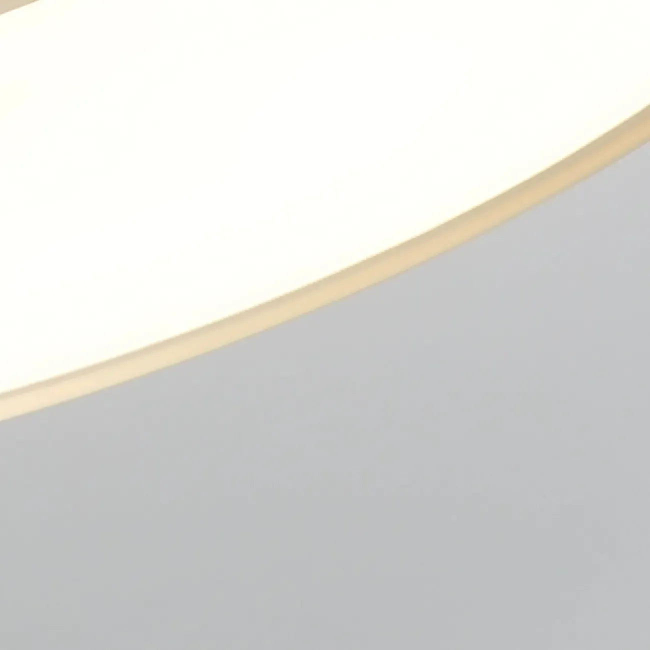 1 plafonnier semi-encastré à DEL à intensité variable pour usage résidentiel