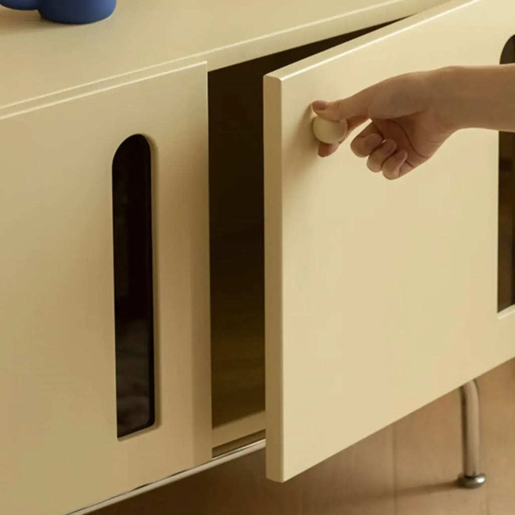 Meuble TV rectangulaire en bois brun avec pieds en métal pour salon