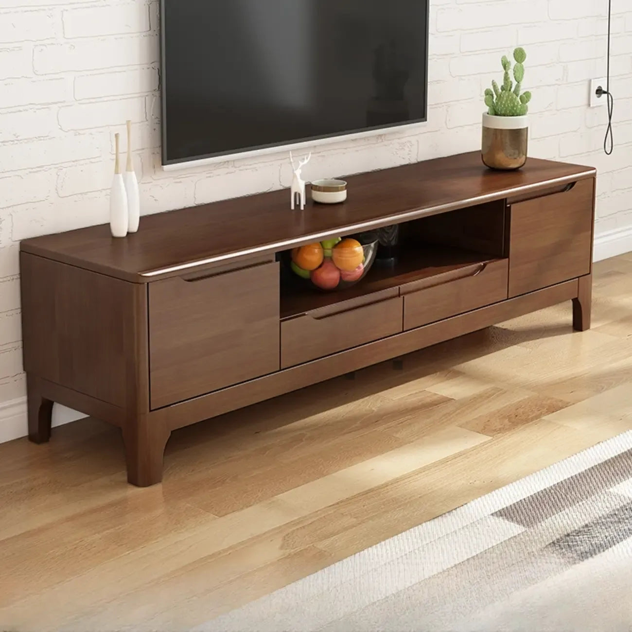 Meuble TV en bois naturel résistant avec gestion des câbles