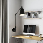 Lampada da parete con braccio orientabile in ferro per comodino/studio