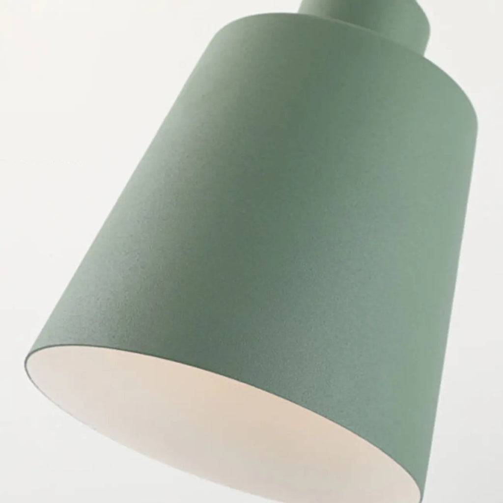 Lampada da parete con braccio orientabile in ferro per comodino/studio