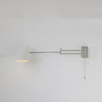 Applique murale minimaliste à bras articulé et chaînette pour la décoration de chambre