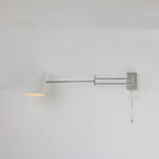 Applique murale minimaliste à bras articulé et chaînette pour la décoration de chambre