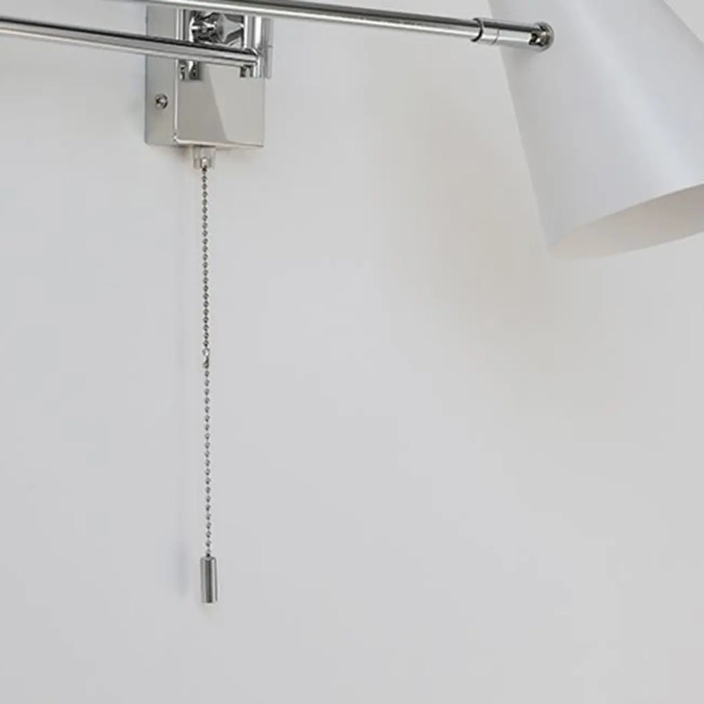 Applique murale minimaliste à bras articulé et chaînette pour la décoration de chambre