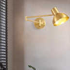 Lampada da parete moderna in ottone con braccio orientabile da 5 a 9 pollici per comodino
