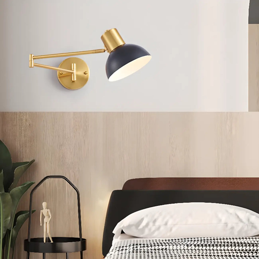Lampada da parete moderna in ottone con braccio orientabile da 5 a 9 pollici per comodino