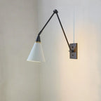 Lampada da parete regolabile da 26'' con braccio orientabile per lettura a bordo letto