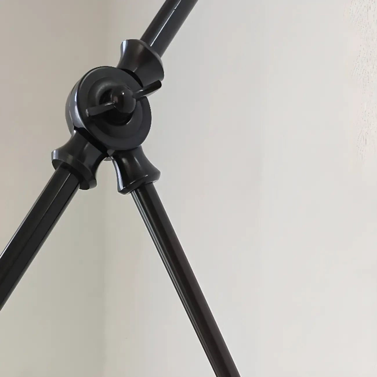 Lampada da parete regolabile da 26'' con braccio orientabile per lettura a bordo letto