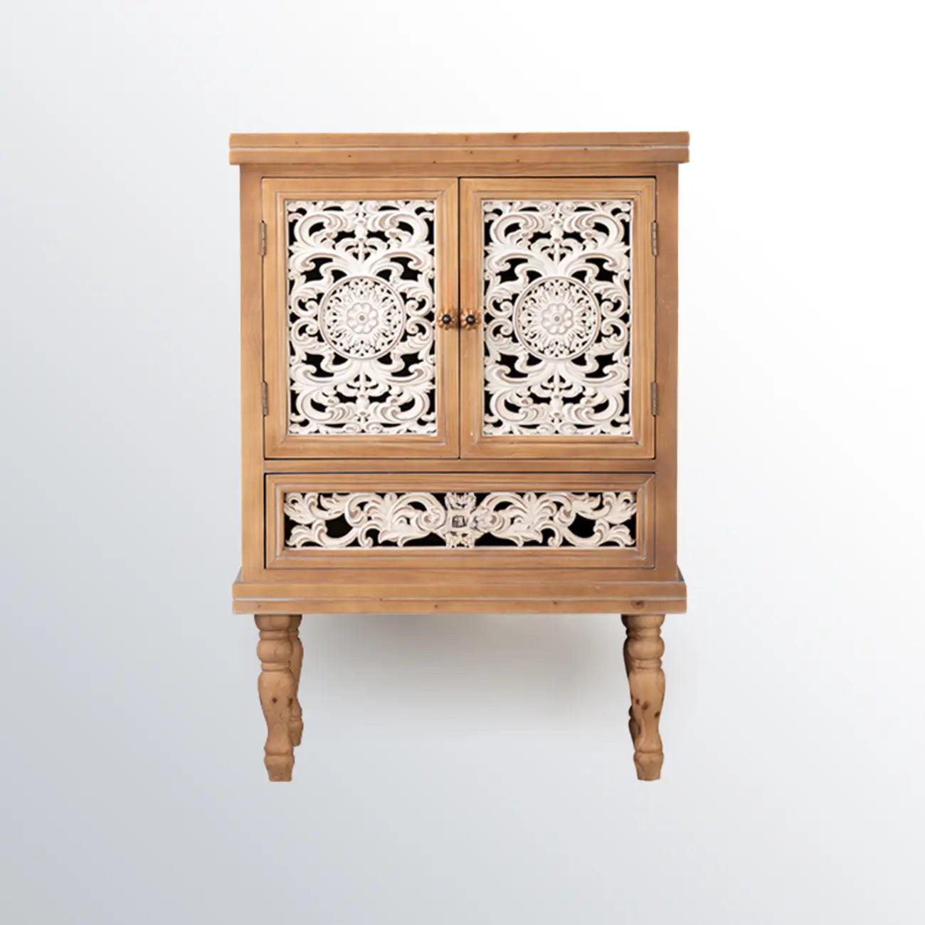 Meuble de style campagnard français pour salon avec portes sculptées