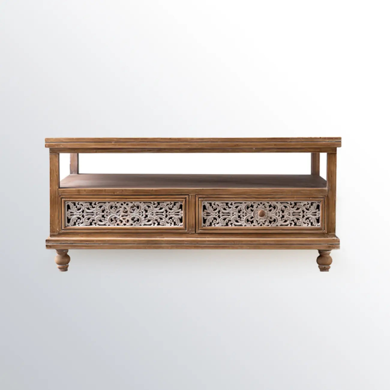 Meuble de style campagnard français pour salon avec portes sculptées