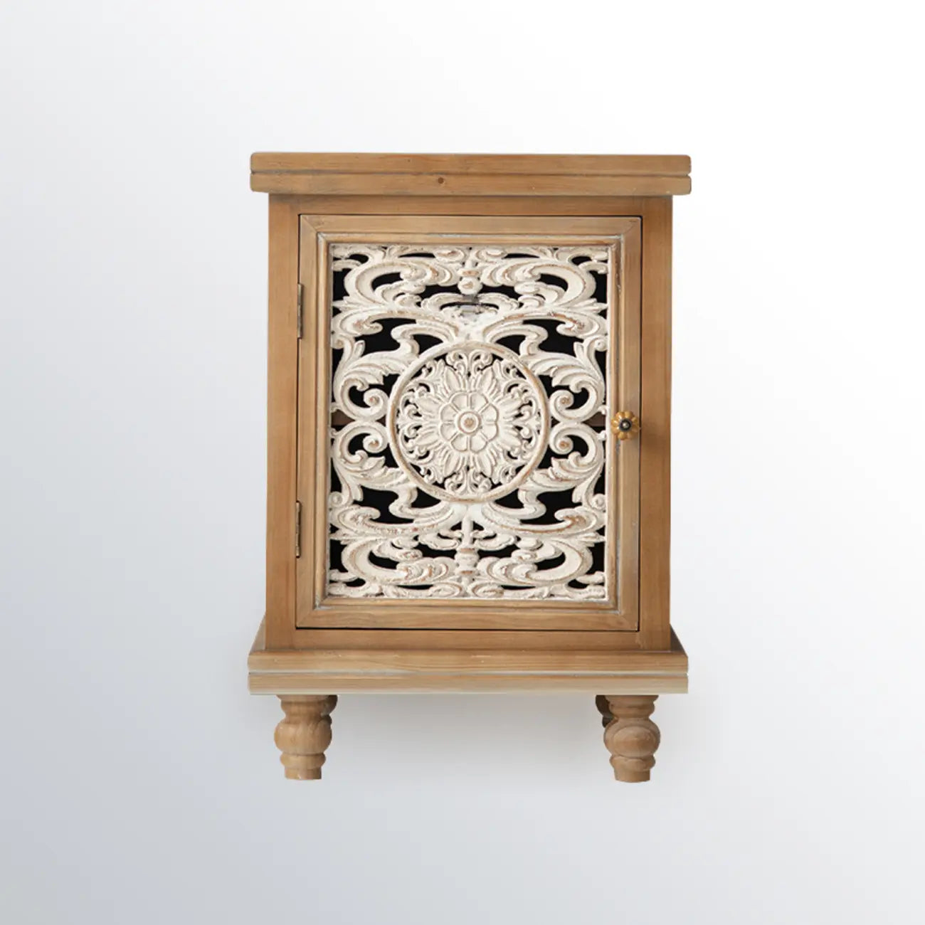Meuble de style campagnard français pour salon avec portes sculptées