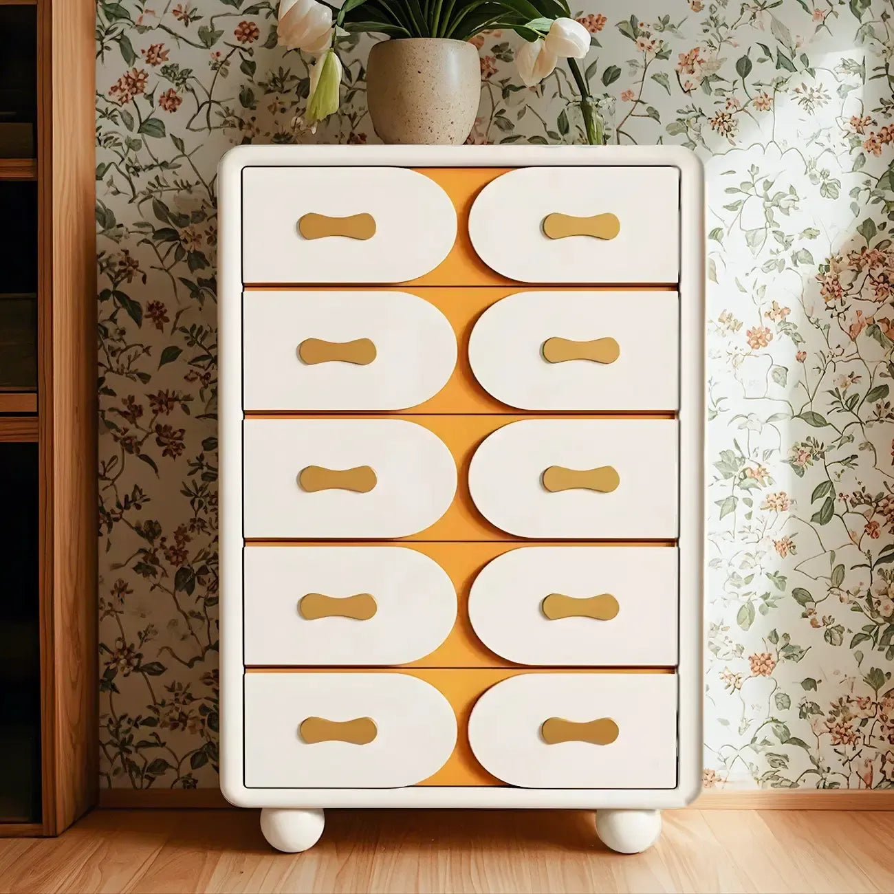 Commodes classiques en bois blanc cassé avec rangement et tiroirs