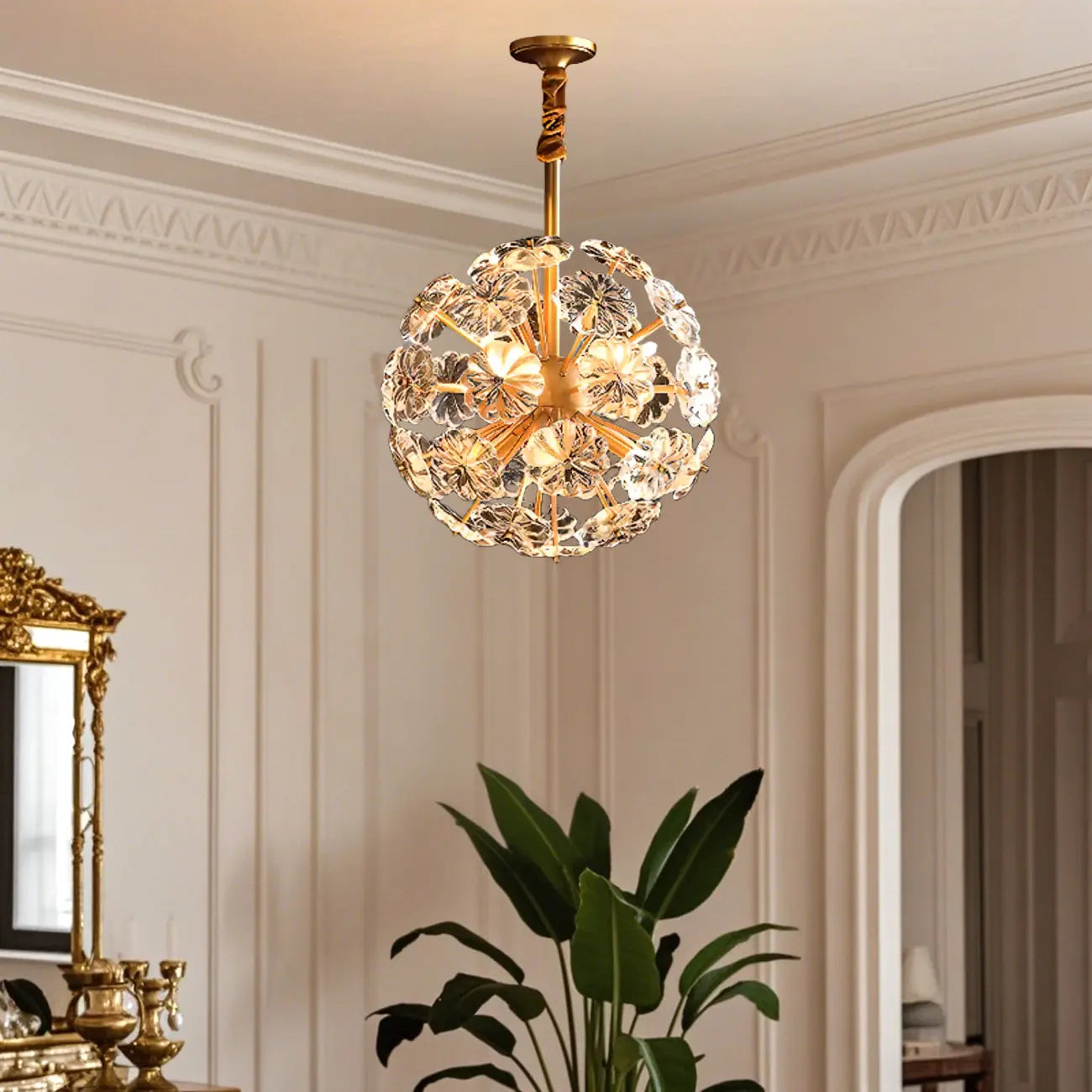 Lustre moderne en cristal avec globe et lumière d'ambiance