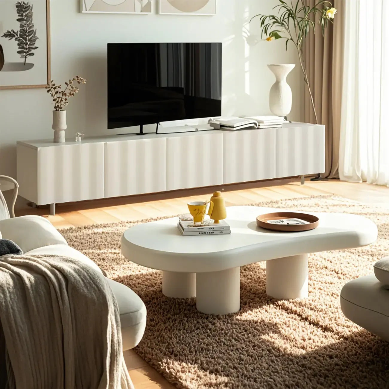 Meuble TV moderne en bois blanc texturé ondulé avec rangement
