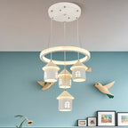 Lustre moderne à 4 lumières LED au design unique.