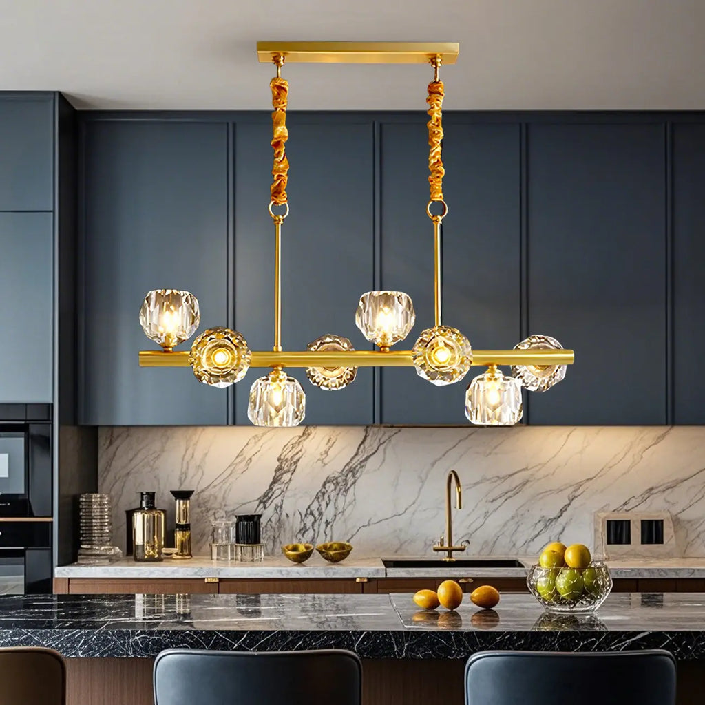 Grande suspension linéaire en métal et cristal doré pour cuisine