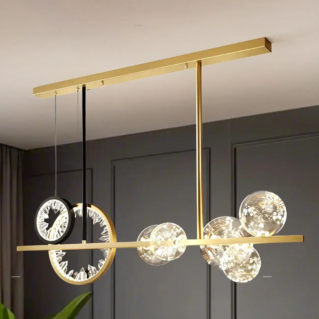 Suspension géométrique dorée en verre et cristal pour îlot