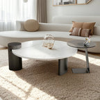 Ensemble de tables basses gigognes rondes en marbre au design moderne