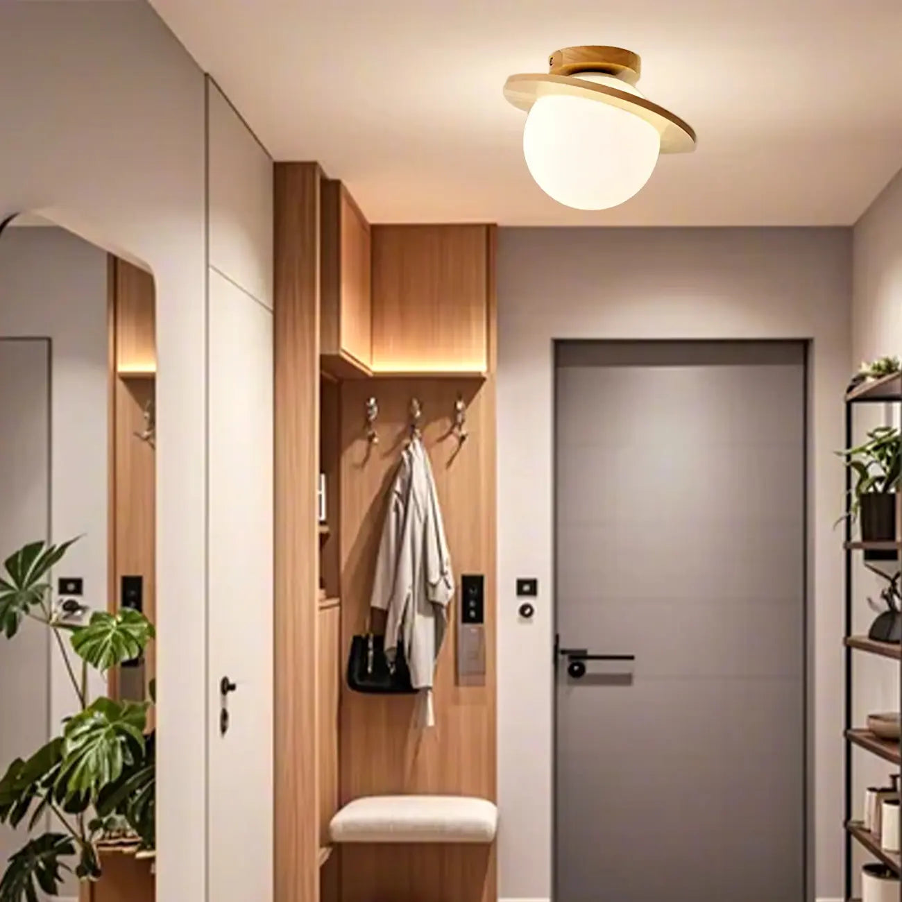 Plafonnier semi-encastré en bois naturel avec boule de verre circulaire