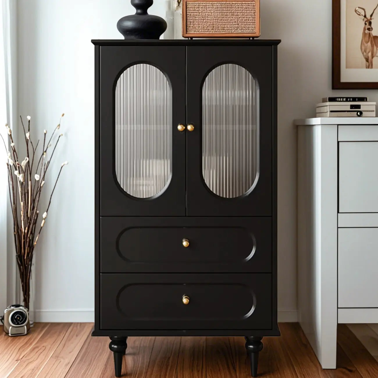 Élégant meuble d'appoint en bois noir avec tiroirs et portes