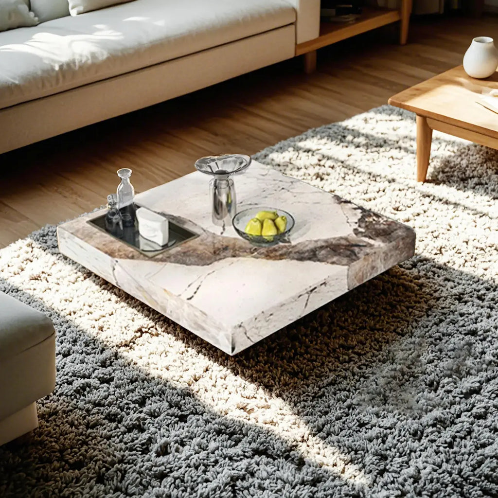 Table basse carrée blanche moderne et élégante avec piètement argenté