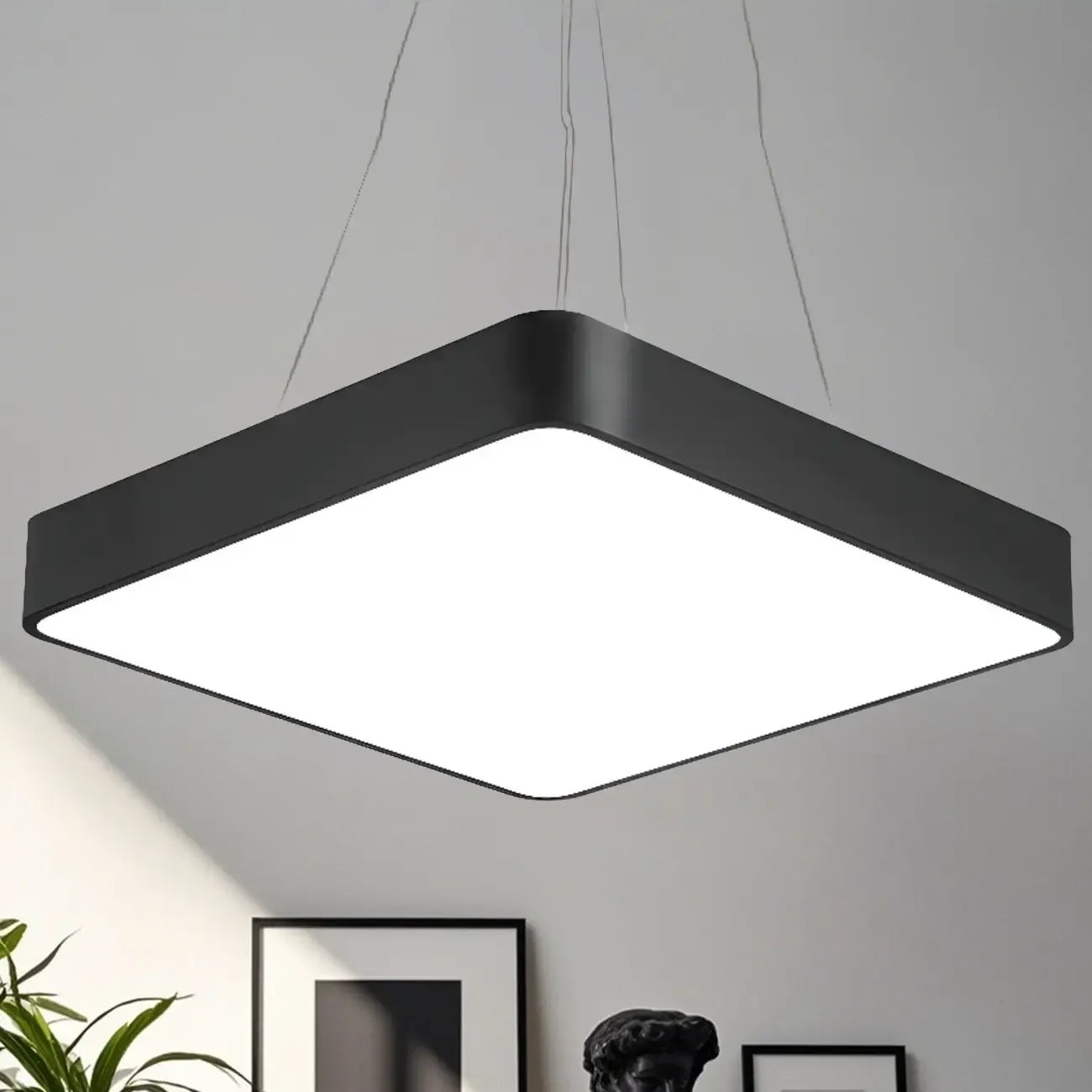 Suspension LED moderne avec abat-jour en verre pour salle à manger