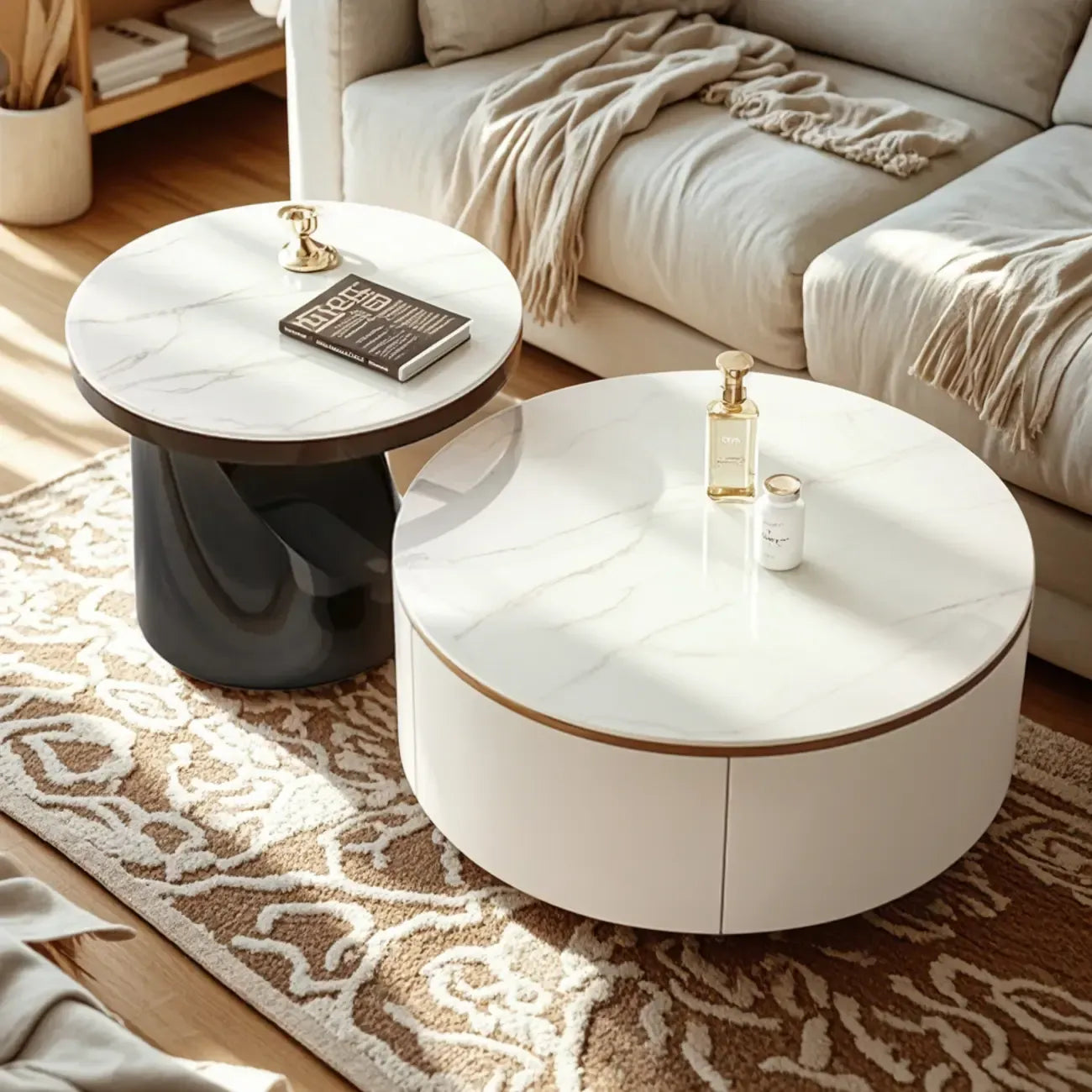 Élégante table basse ronde gigogne d'intérieur avec 2 tiroirs