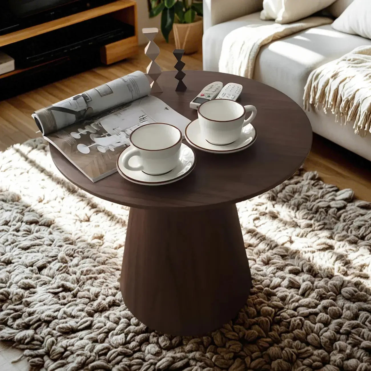 Table basse ronde élégante en noyer foncé